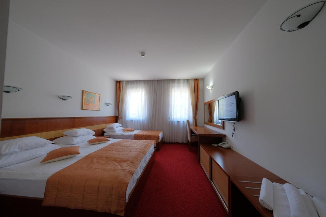 Motel Mujanic Sarajevo Mostarsko Raskrsce 外观 照片