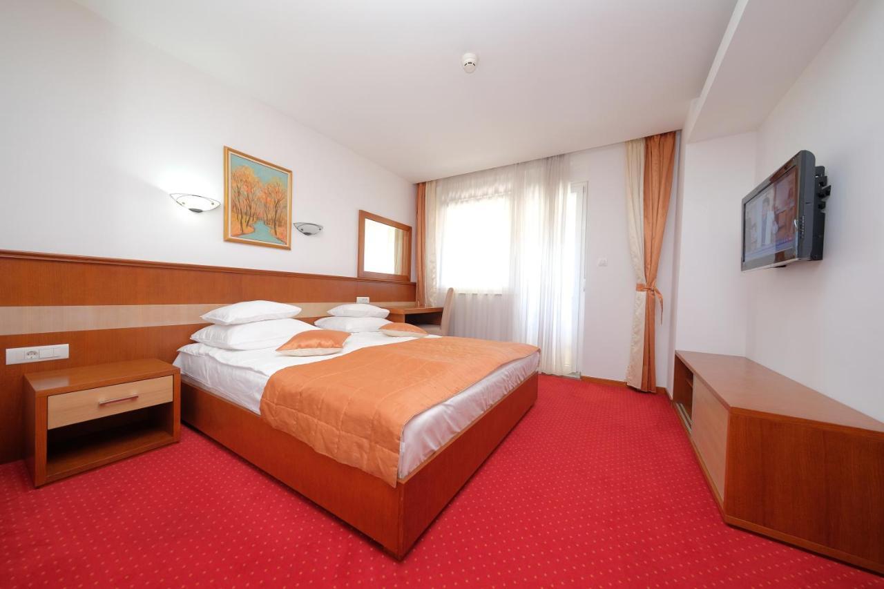 Motel Mujanic Sarajevo Mostarsko Raskrsce 外观 照片